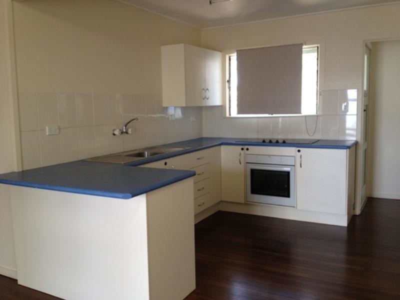 28 Underwood Street, Park Avenue QLD 4701